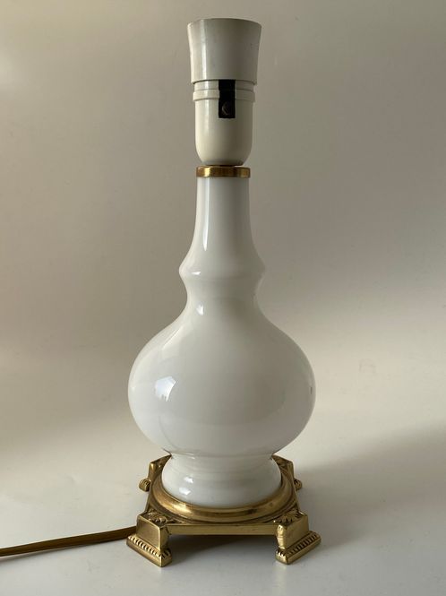 Hovedbilde Høvik bordlampe glass og messing 