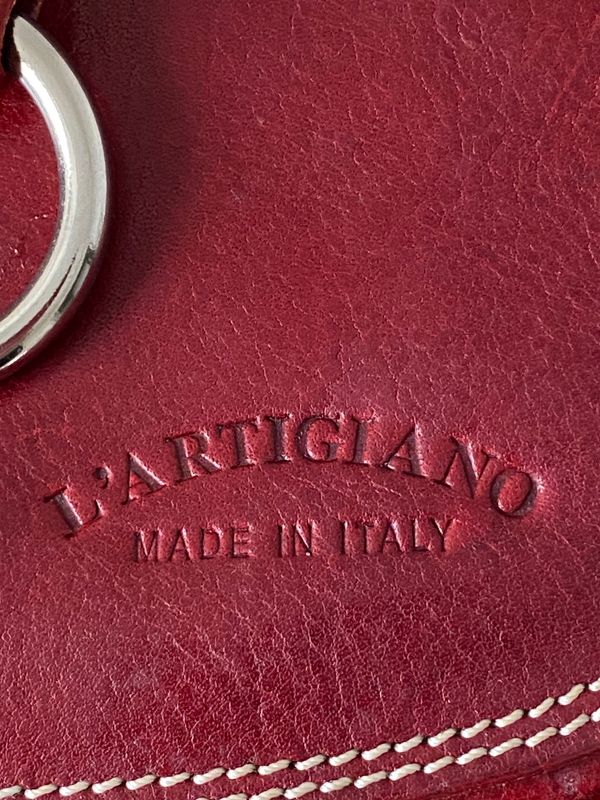 Italiensk rød skinnveske  